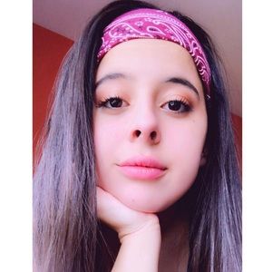 Meet your Posher, Kim